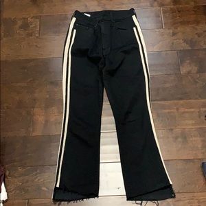 Mother insider step fray crop black with stripe 26